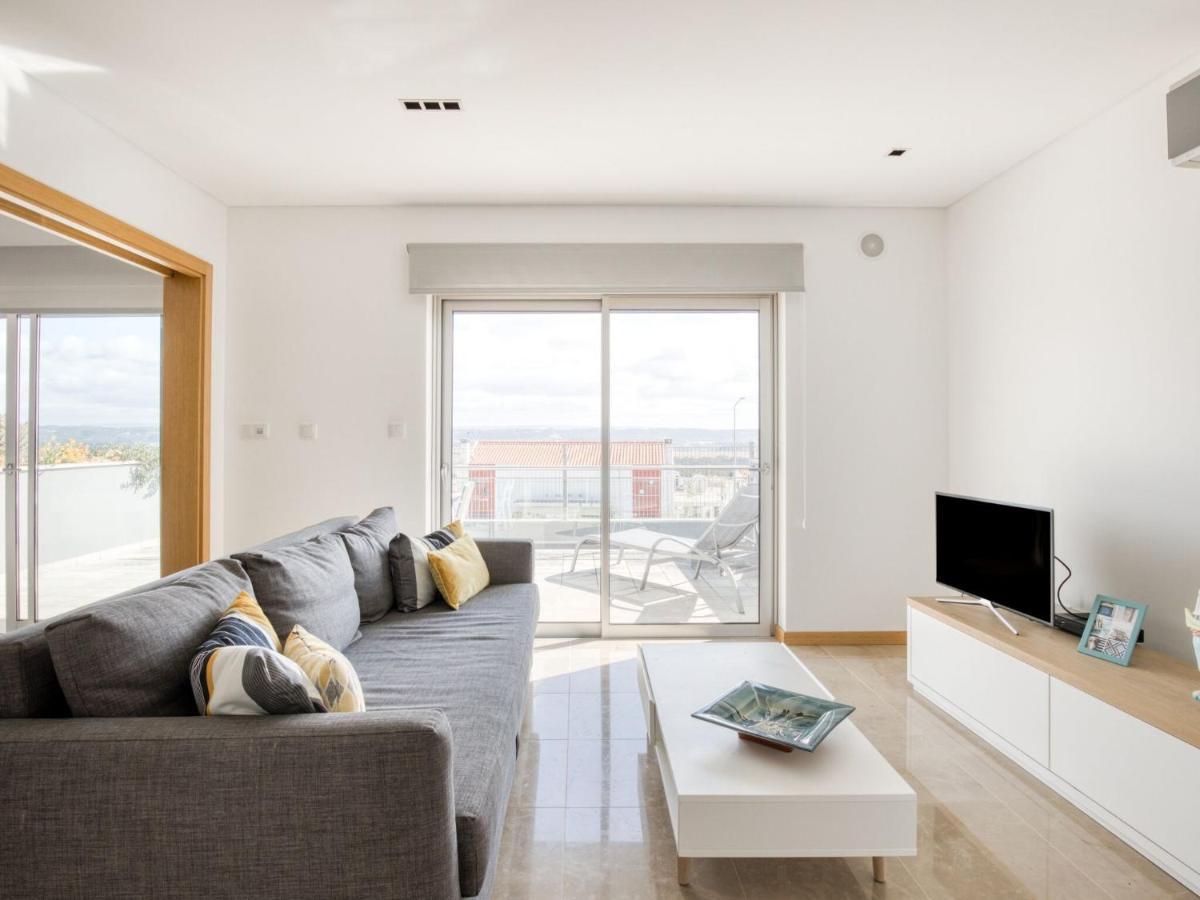 Modern Holiday Home in Salir do Porto with Swimming Pool Salir de Porto Exterior foto