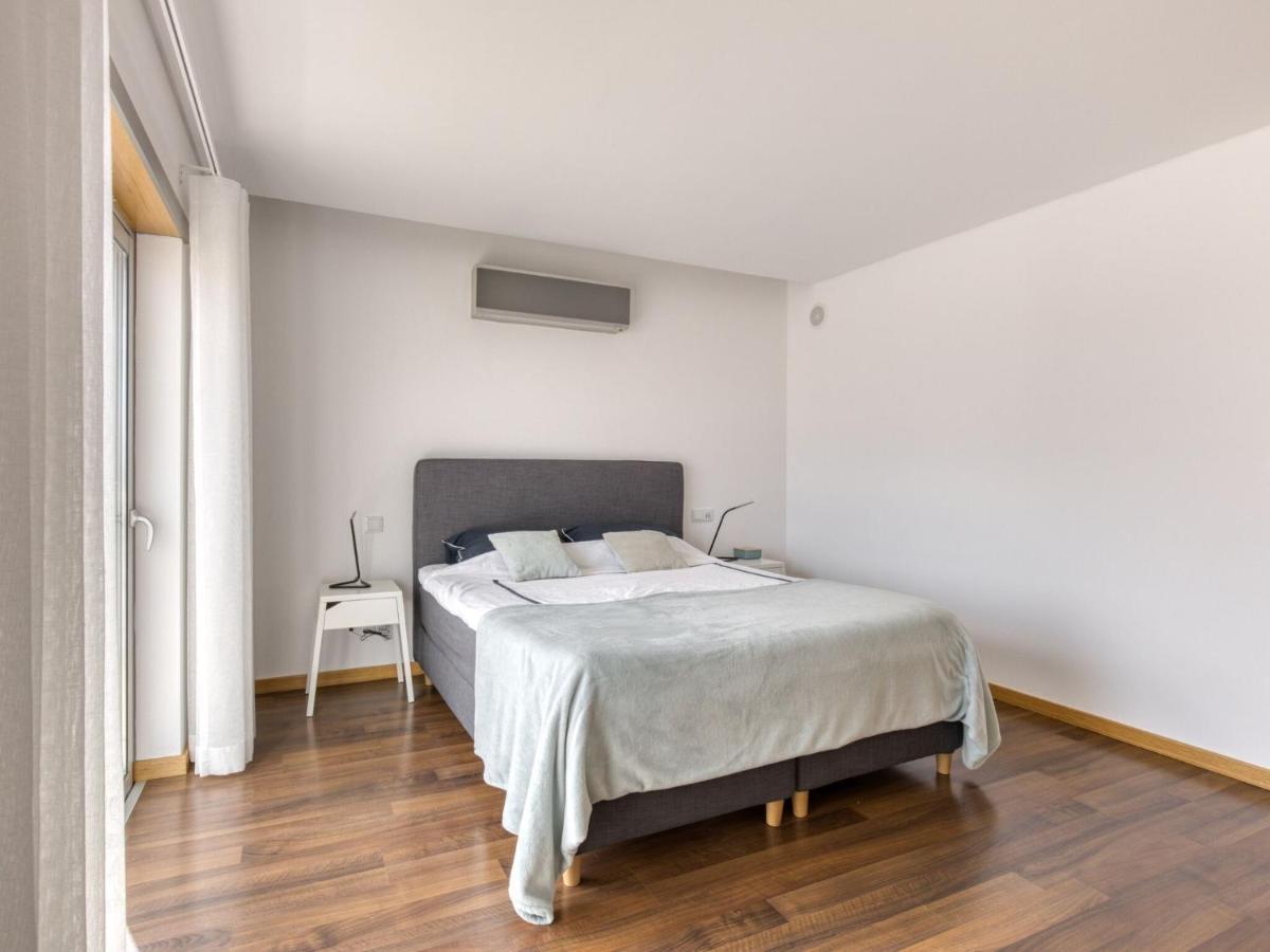 Modern Holiday Home in Salir do Porto with Swimming Pool Salir de Porto Exterior foto