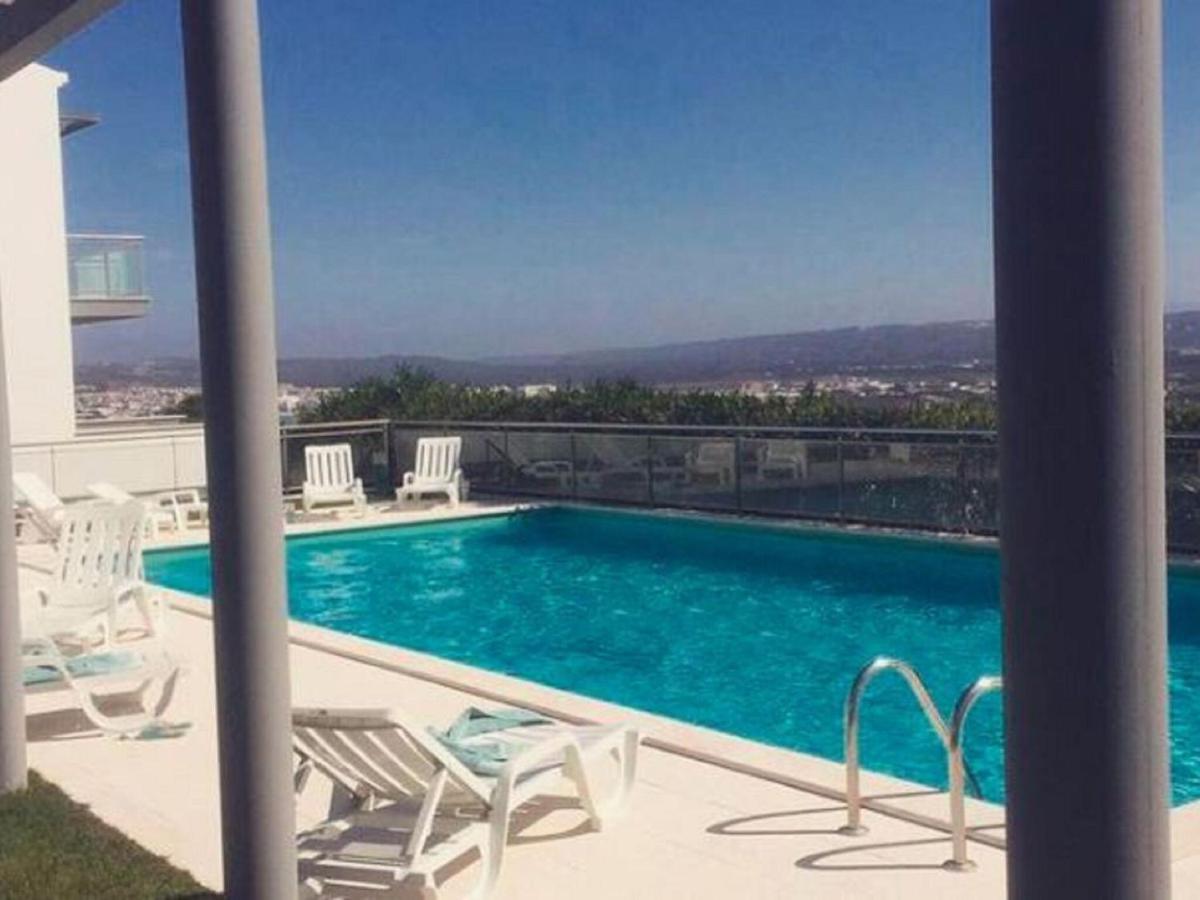 Modern Holiday Home in Salir do Porto with Swimming Pool Salir de Porto Exterior foto